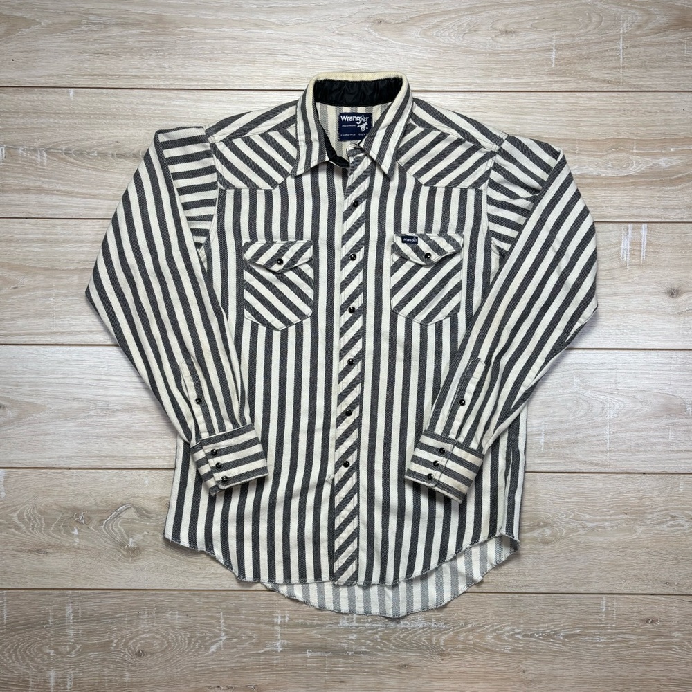 Vintage Wrangler Western Pearl Snap Button Up Shirt size XL🔥